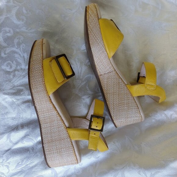 Yellow Leather Cordani Calzature Women's Wedge Heel Sandals Excellent Condition - Picture 6 of 9